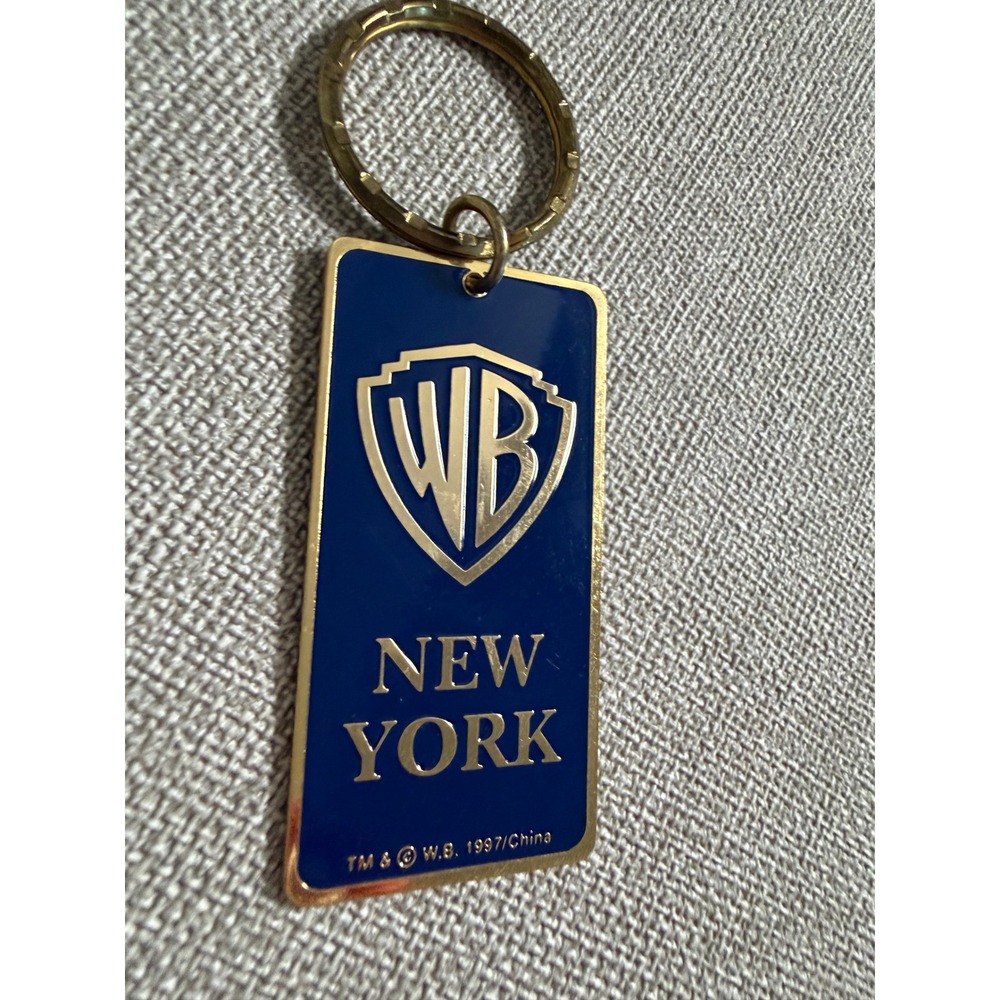Vintage 1997 Warner Bros Bugs Bunny Statue of Liberty Keychain Anita New York - Picture 2 of 4
